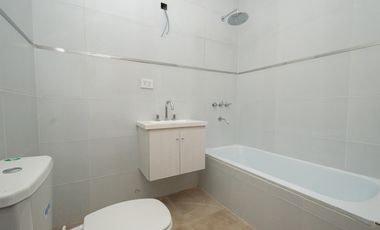 Casa 3 ambientes Alquiler Castelar