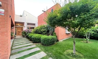 Casa en Venta en Rotonda Norte 614 casa 582 Parque San Miguel