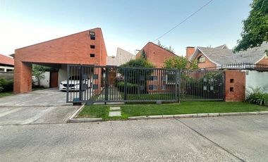 Casa en Venta en Rotonda Norte 614 casa 582 Parque San Miguel