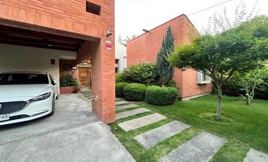 Casa en Venta en Rotonda Norte 614 casa 582 Parque San Miguel