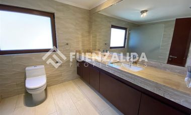 Casa en Arriendo en Camino Carampangue