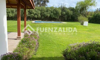 Casa en Arriendo en Camino Carampangue