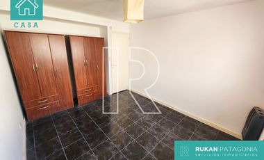 #Alquiler_RUKAN | Casa de 2 Habitaciones | Barrio VISTA HERMOSA | CalleCABO 1º BENITEZ | Caleta Olivia.-
