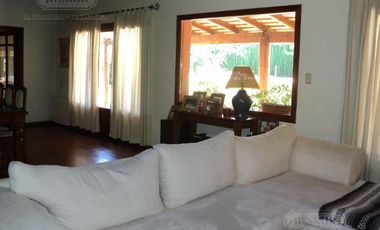 Casa en Lomas de los Carolinos