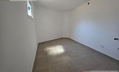 DÚPLEX en TÉMPERLEY limite TURDERA. PLANTA ALTA