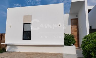 Casa de un piso y 3 recamaras totalmente amueblada y equipada, a 3 calles del mar  Entrega inmediata