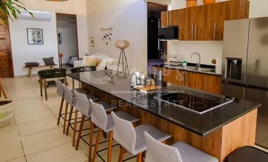 Casa de un piso y 3 recamaras totalmente amueblada y equipada, a 3 calles del mar  Entrega inmediata