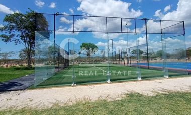 Casa de 2 pisos y 2 recamaras en privada residencial en Conkal, Yucatan  Entrega inmediata