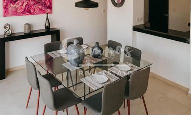 Casa de 2 pisos y 2 recamaras en privada residencial en Conkal, Yucatan  Entrega inmediata