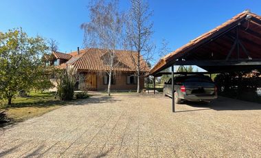 LINDA CASA FAMILIAR EN SEGURO CONDOMINIO DE BUIN