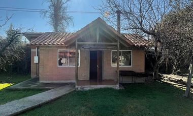 LINDA CASA FAMILIAR EN SEGURO CONDOMINIO DE BUIN