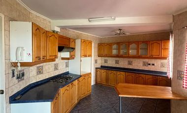 LINDA CASA FAMILIAR EN SEGURO CONDOMINIO DE BUIN