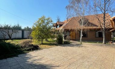 LINDA CASA FAMILIAR EN SEGURO CONDOMINIO DE BUIN