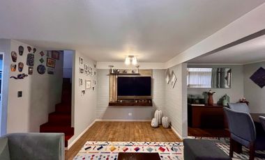 MARAVILLOSA CASA FAMILIAR EN UN SEGURO CONDOMINIO, LINDEROS