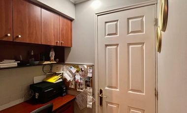 MARAVILLOSA CASA FAMILIAR EN UN SEGURO CONDOMINIO, LINDEROS