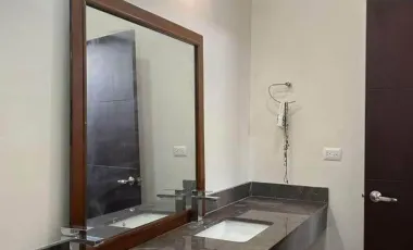 Casa en renta en Privada los Franciscanos, Santiago, Nuevo León