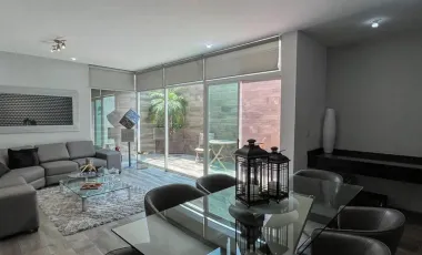 Casa en venta en Residencial Chipinque, San Pedro Garza García, Nuevo León