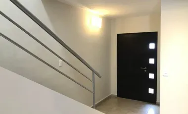 Casa en renta en El Paraiso, Santa Catarina, Nuevo León