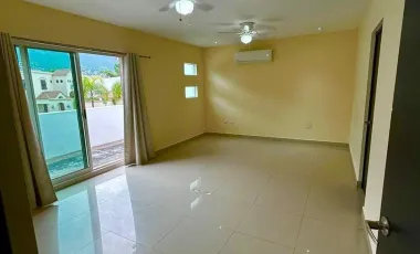 Casa en renta en La Escondida, Monterrey, Nuevo León