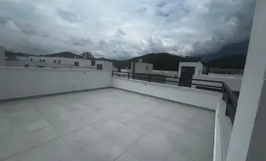 Casa en renta en Zona Valle Poniente, Santiago, Nuevo León