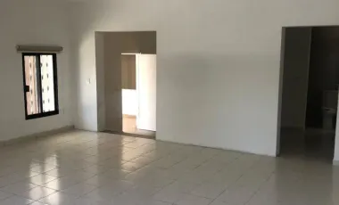 Casa en renta en Lomas Mederos, Monterrey, Nuevo León