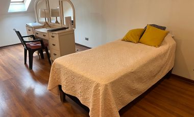 ARRIENDO CASA 4HAB 4BA LA REINA