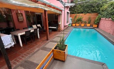 ARRIENDO CASA 4HAB 4BA LA REINA