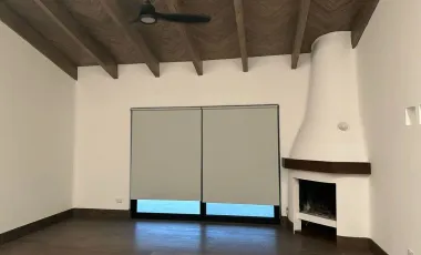 Casa en renta en Zona Valle Poniente, Santiago, Nuevo León