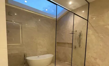 Casa en renta en Zona Valle Poniente, Santiago, Nuevo León