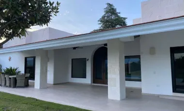 Casa en renta en Zona Valle Poniente, Santiago, Nuevo León