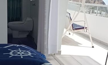 En venta casa de playa con piscina, en Playa Lobos, Cerro Azul