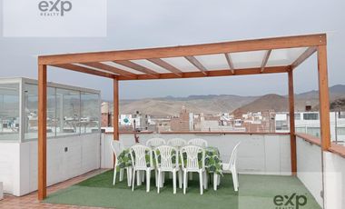 En venta casa de playa con piscina, en Playa Lobos, Cerro Azul