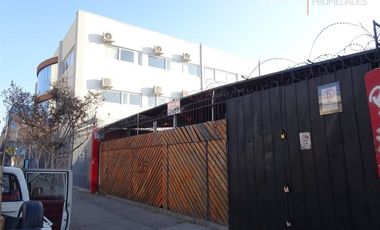 Local Comercial en Venta en Calle Zañartu