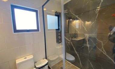 VENDO CASA MODERNA EN EL CENTRO DE LIMACHE