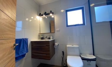 VENDO CASA MODERNA EN EL CENTRO DE LIMACHE