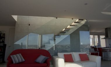 Hermosa e Iluminada casa estilo Mediterraneo / Miraflores