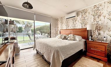 Casa en Venta en LINDA CASA CON MODERNO QUINCHO Y PISCINA EN SANTA ELENA, CHICUREO