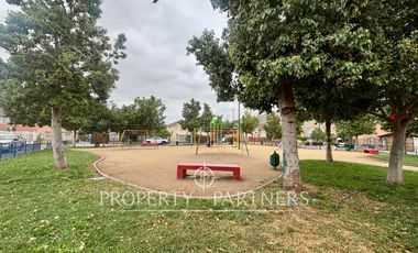 Linda y Acogedora Casa Interior Condominio en Valle Lo Campino.