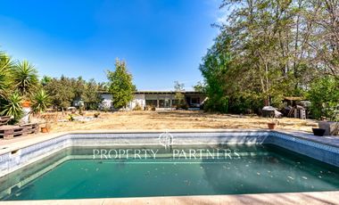 Casa moderna en parcela con agua propia, sector oriente