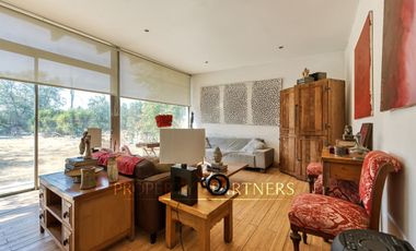 Casa moderna en parcela con agua propia, sector oriente