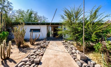 Casa moderna en parcela con agua propia, sector oriente