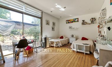 Casa moderna en parcela con agua propia, sector oriente