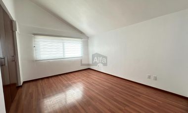 Casa en condominio en renta en Los Cedros, Metepec, México