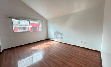 Casa en condominio en renta en Los Cedros, Metepec, México