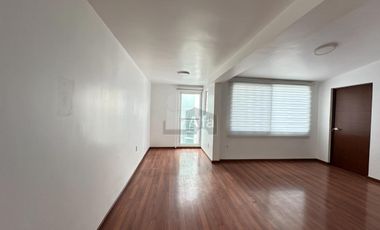 Casa en condominio en renta en Los Cedros, Metepec, México