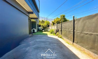 Casa en Venta en Frente a la Academia de Guerra