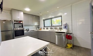 Casa en Venta en Frente a la Academia de Guerra