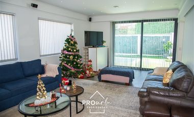 Casa en Venta en Frente a la Academia de Guerra