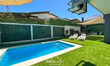 Casa en Venta en Frente a la Academia de Guerra