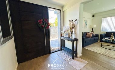 Casa en Venta en Frente a la Academia de Guerra